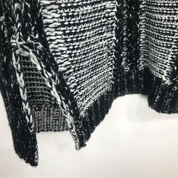 Lulumari Black White Open Front Thick Knit Cardigan Sweater Coat - Picture 13 of 16